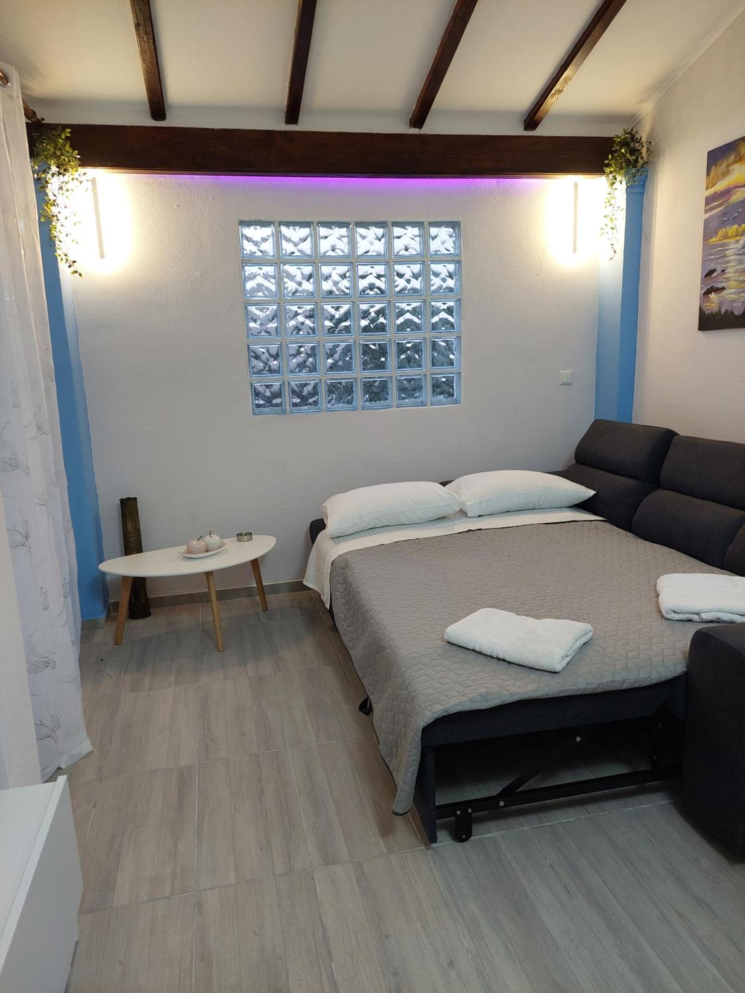 Thanos Guesthouse Corfu Agioi Deka  エクステリア 写真