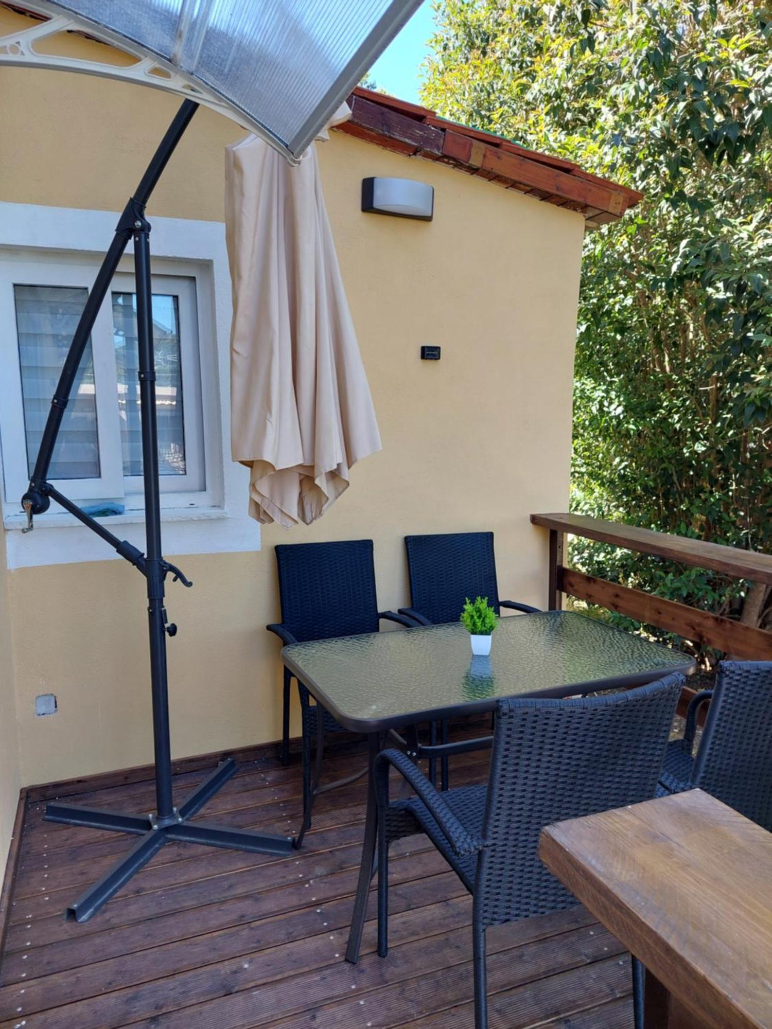 Thanos Guesthouse Corfu Agioi Deka  エクステリア 写真